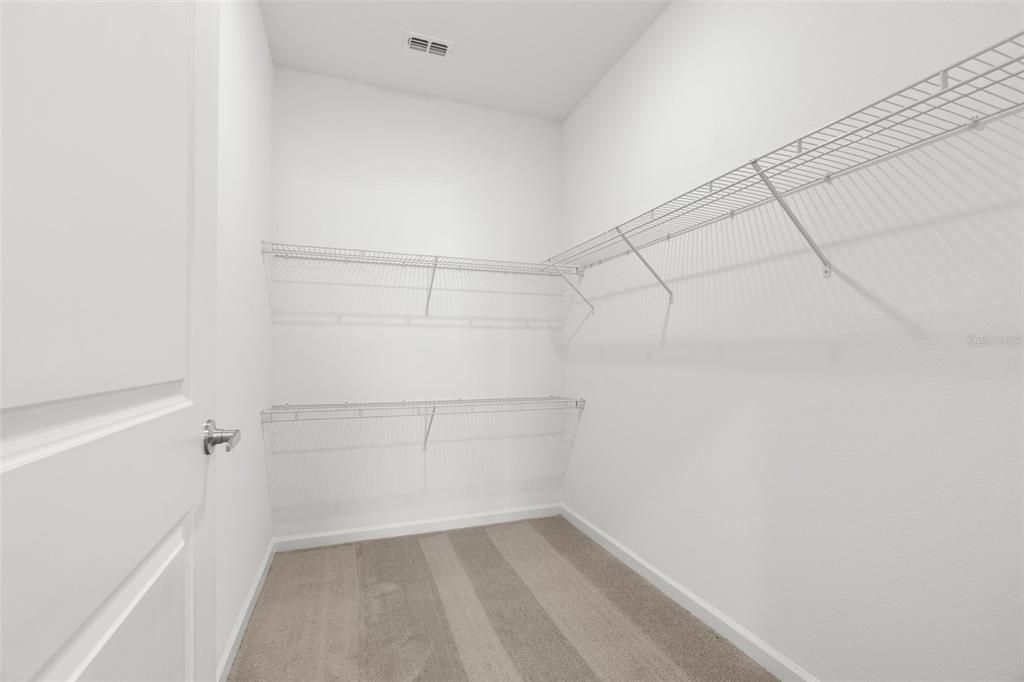 В аренду: $1,899 (1 спален, 1 ванн, 725 Квадратных фут)