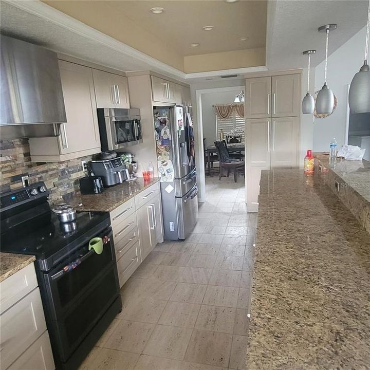 На продажу: $615,000 (3 спален, 2 ванн, 2913 Квадратных фут)