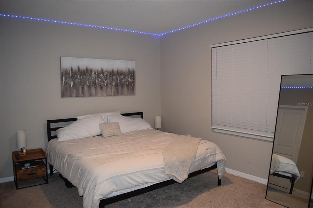 For Sale: $370,000 (3 beds, 2 baths, 1725 Square Feet)