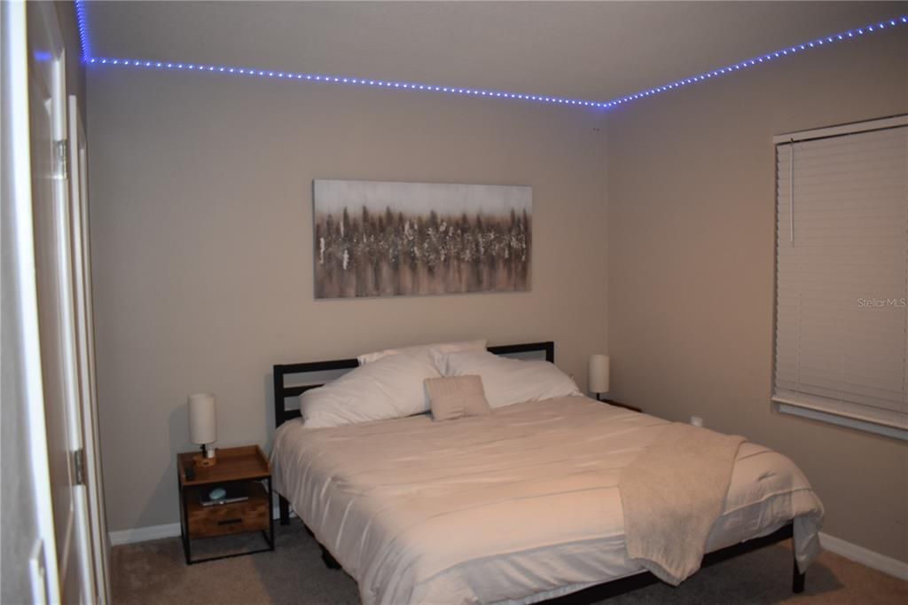 For Sale: $370,000 (3 beds, 2 baths, 1725 Square Feet)