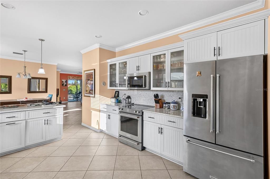 For Sale: $629,900 (3 beds, 2 baths, 1649 Square Feet)
