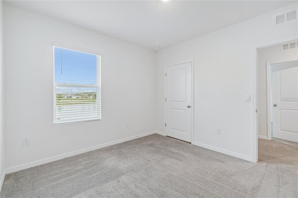 En Venta: $514,900 (5 camas, 3 baños, 2447 Pies cuadrados)