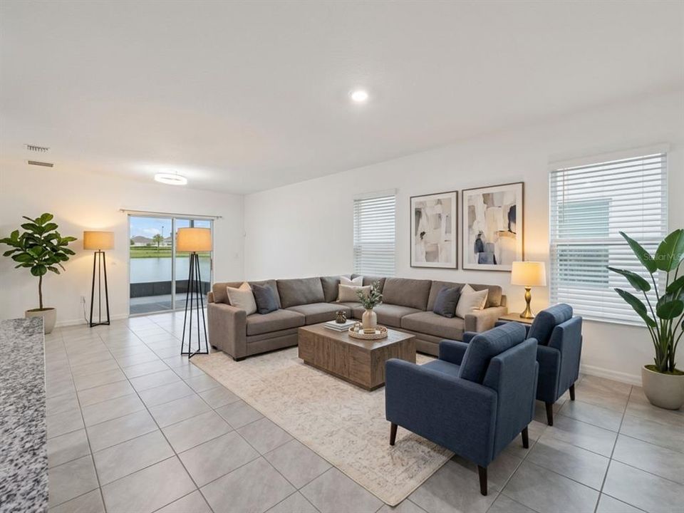 En Venta: $514,900 (5 camas, 3 baños, 2447 Pies cuadrados)