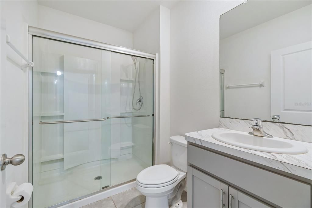 En Venta: $514,900 (5 camas, 3 baños, 2447 Pies cuadrados)
