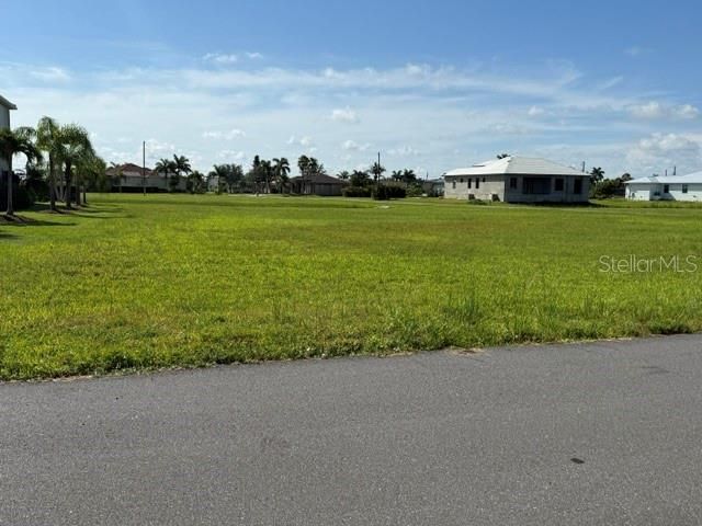En Venta: $60,000 (0.46 acres)