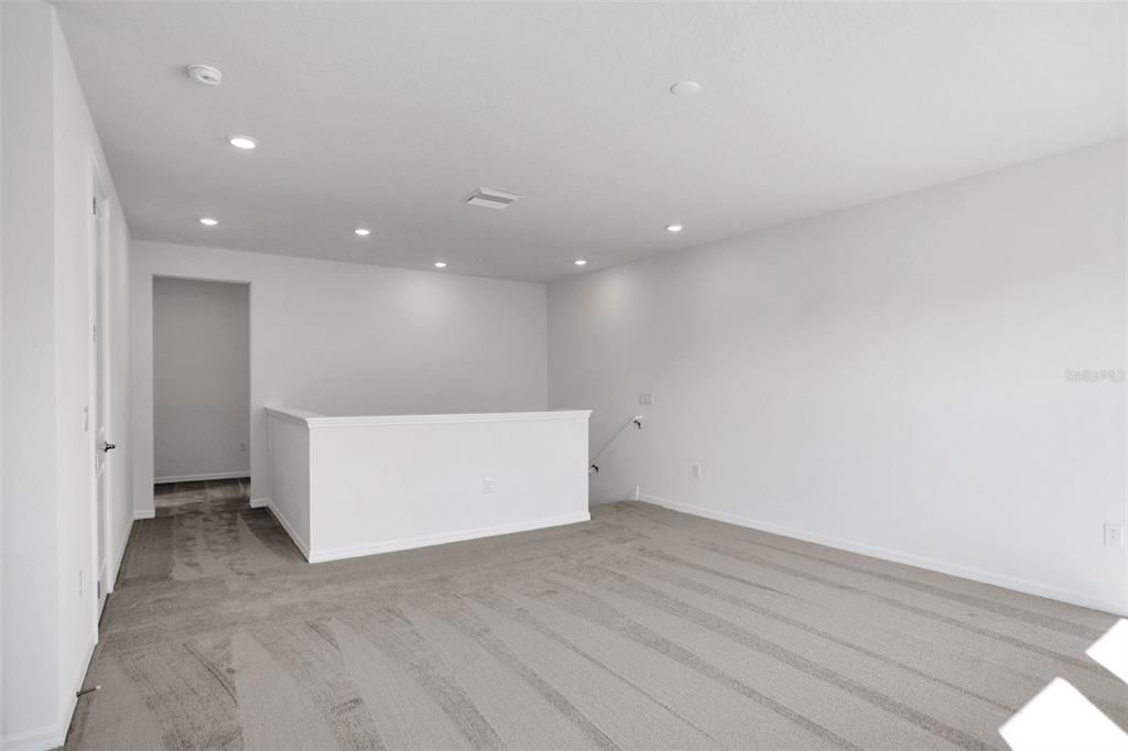 En Venta: $646,349 (5 camas, 3 baños, 3574 Pies cuadrados)