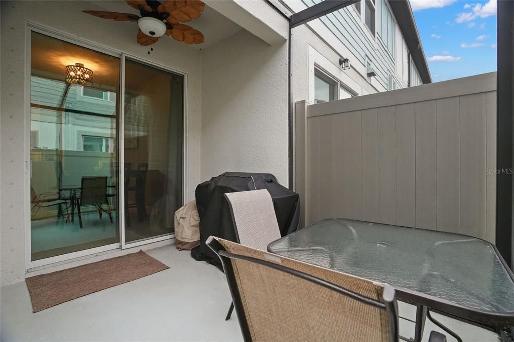En Venta: $405,000 (3 camas, 2 baños, 1700 Pies cuadrados)