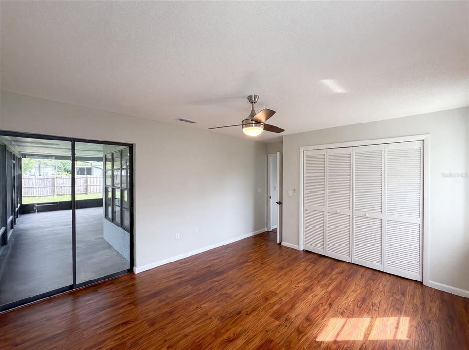 En Venta: $285,000 (3 camas, 2 baños, 1431 Pies cuadrados)
