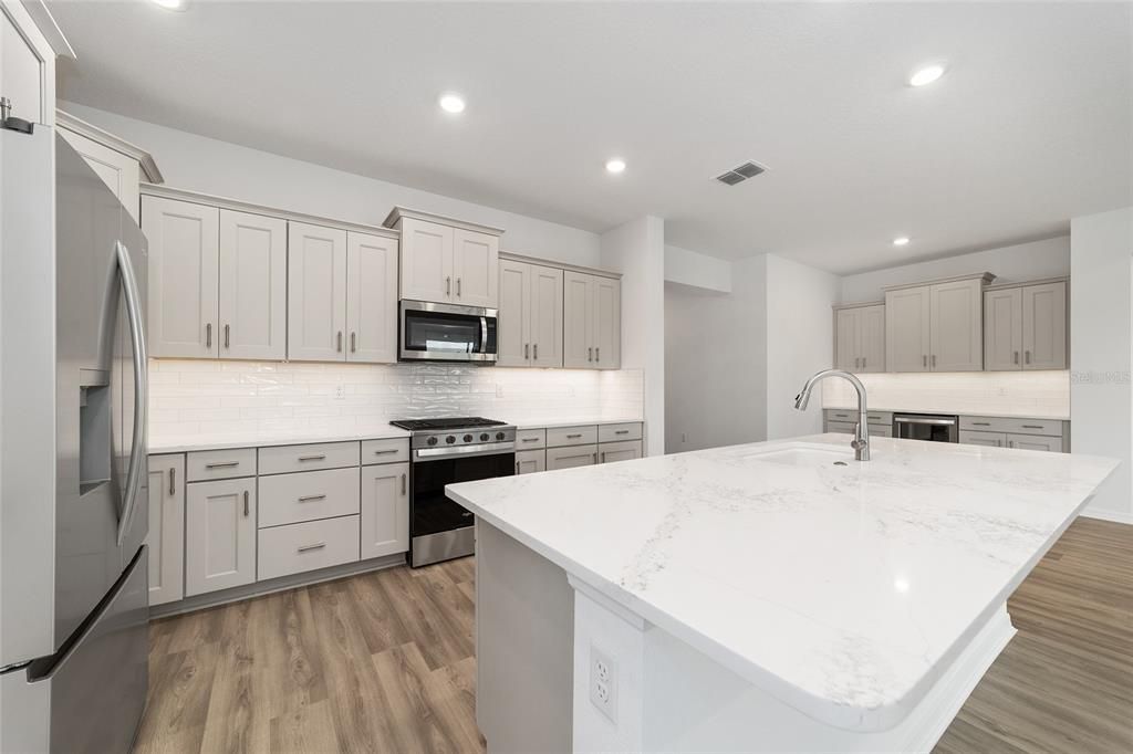 En Venta: $454,335 (3 camas, 2 baños, 1967 Pies cuadrados)