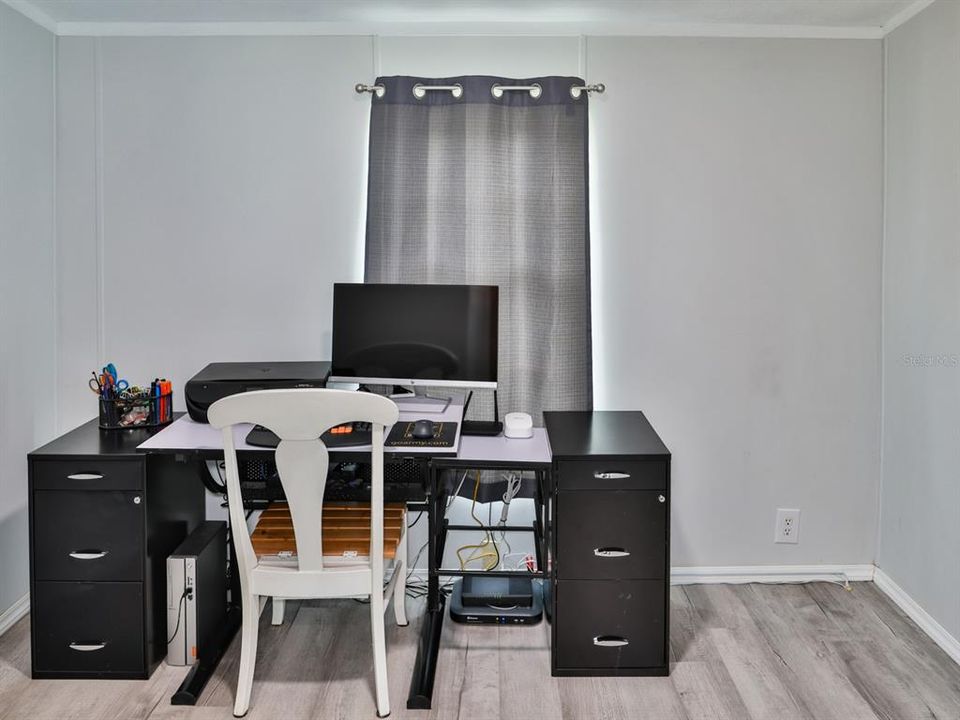En Venta: $319,900 (4 camas, 2 baños, 2128 Pies cuadrados)