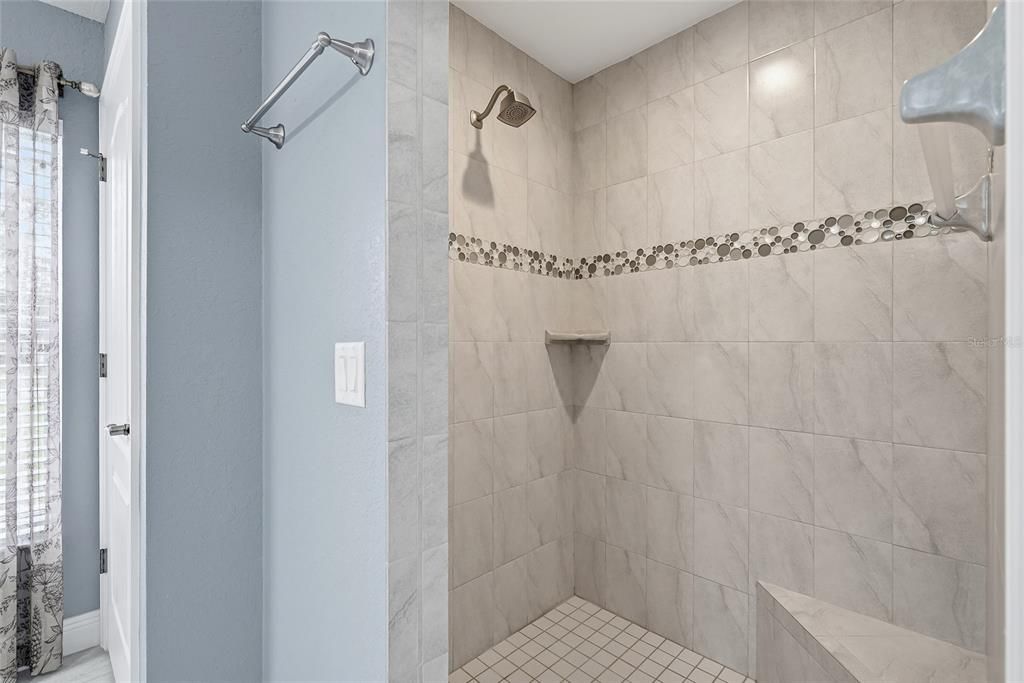 На продажу: $497,999 (4 спален, 2 ванн, 1999 Квадратных фут)