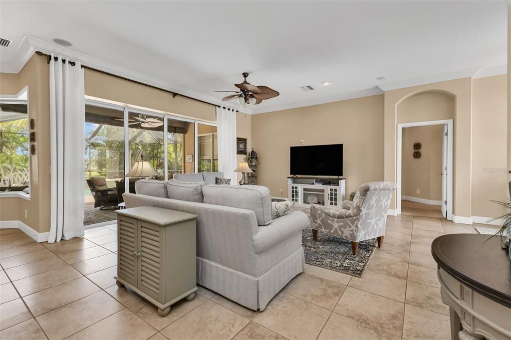 For Sale: $575,000 (3 beds, 2 baths, 2099 Square Feet)