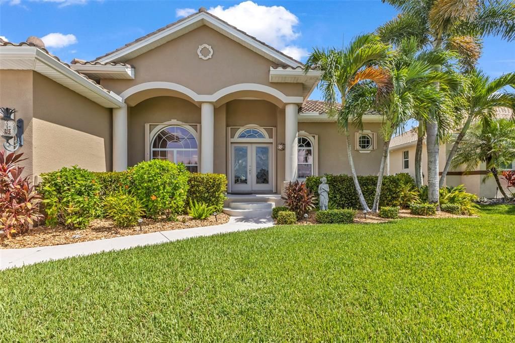 For Sale: $575,000 (3 beds, 2 baths, 2099 Square Feet)