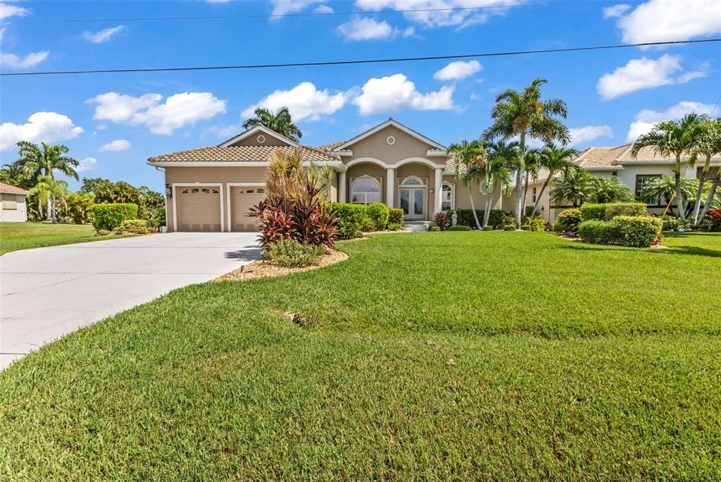 For Sale: $575,000 (3 beds, 2 baths, 2099 Square Feet)