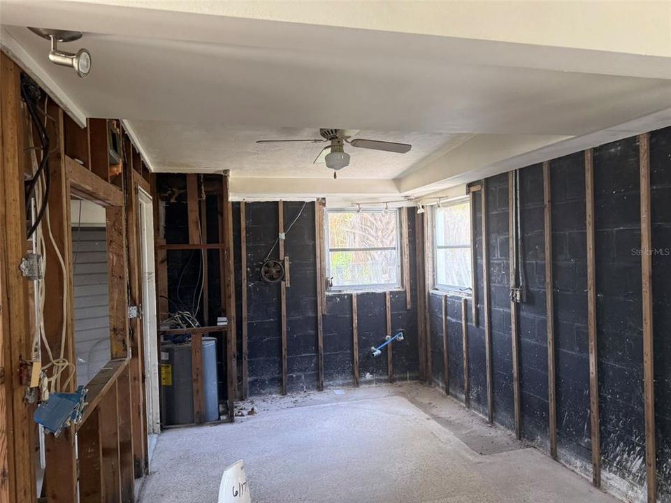 En Venta: $279,900 (2 camas, 1 baños, 1073 Pies cuadrados)