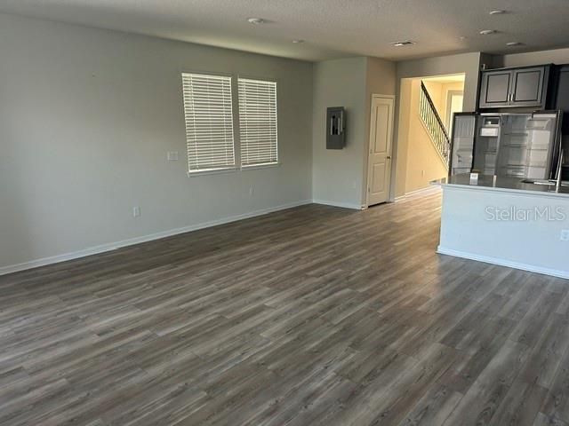 En Venta: $429,000 (4 camas, 3 baños, 1675 Pies cuadrados)