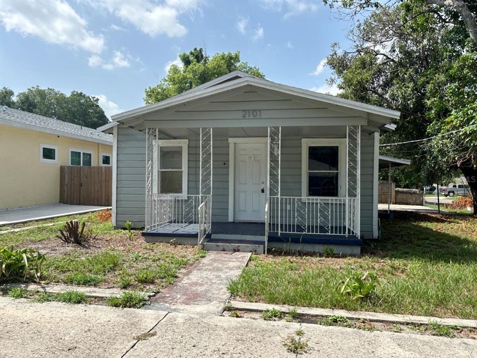 Activo con contrato: $254,500 (4 camas, 3 baños, 1268 Pies cuadrados)
