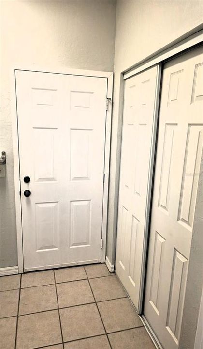 For Sale: $204,900 (2 beds, 2 baths, 1293 Square Feet)