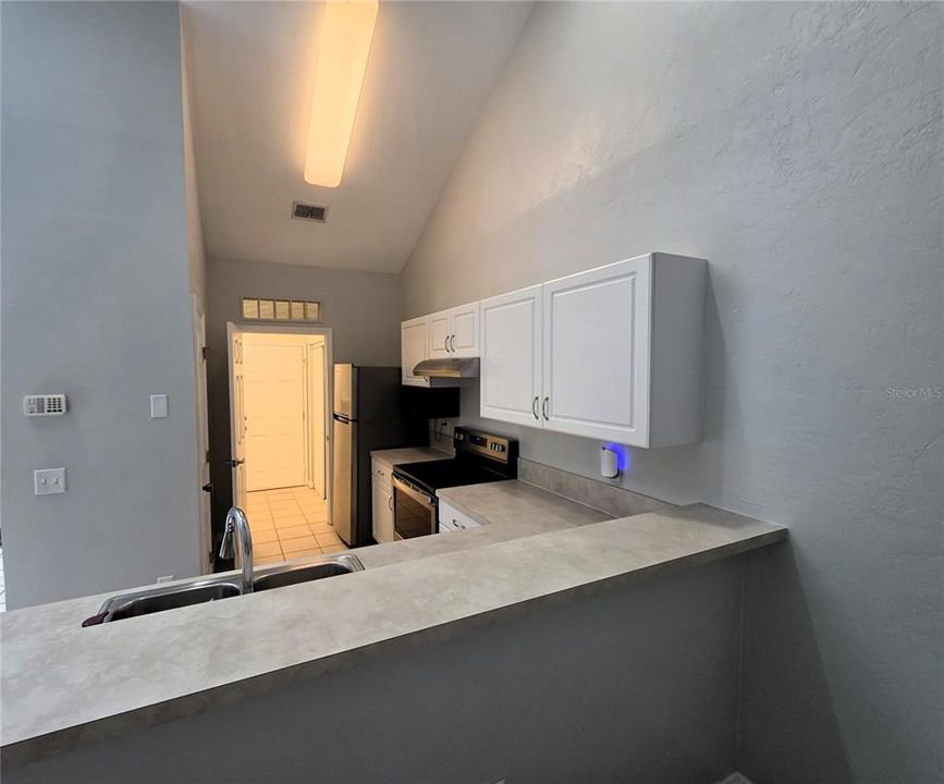 For Sale: $204,900 (2 beds, 2 baths, 1293 Square Feet)