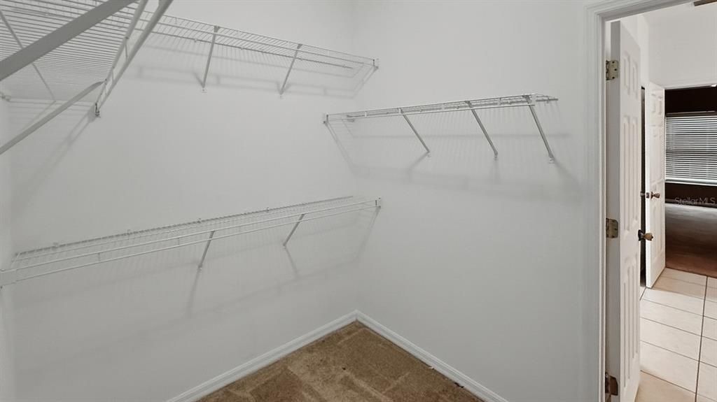 В аренду: $2,200 (4 спален, 2 ванн, 2239 Квадратных фут)