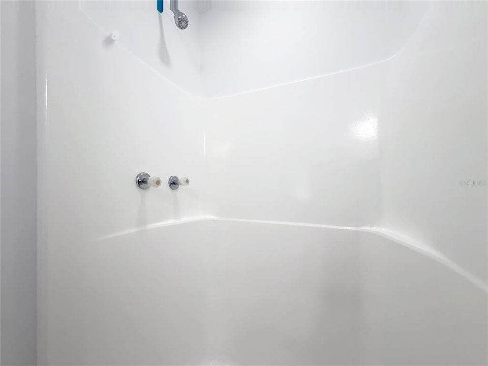 На продажу: $195,000 (4 спален, 3 ванн, 2416 Квадратных фут)