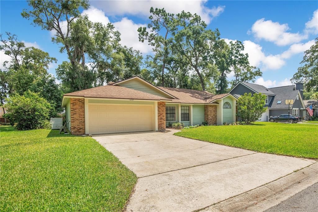 For Sale: $429,000 (3 beds, 2 baths, 1756 Square Feet)