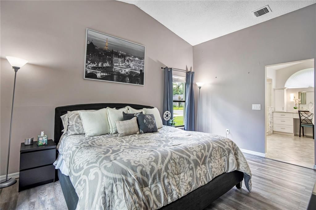 For Sale: $429,000 (3 beds, 2 baths, 1756 Square Feet)