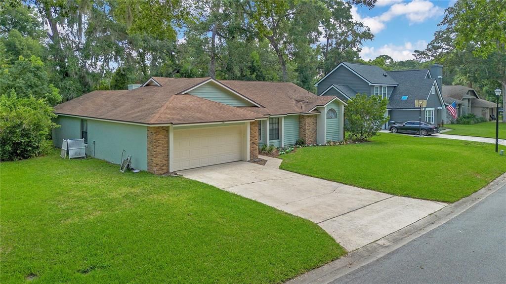 For Sale: $429,000 (3 beds, 2 baths, 1756 Square Feet)