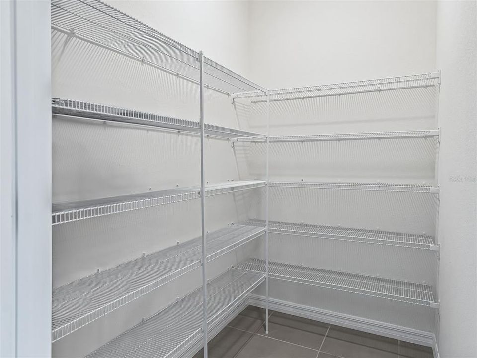 На продажу: $315,000 (2 спален, 2 ванн, 1622 Квадратных фут)