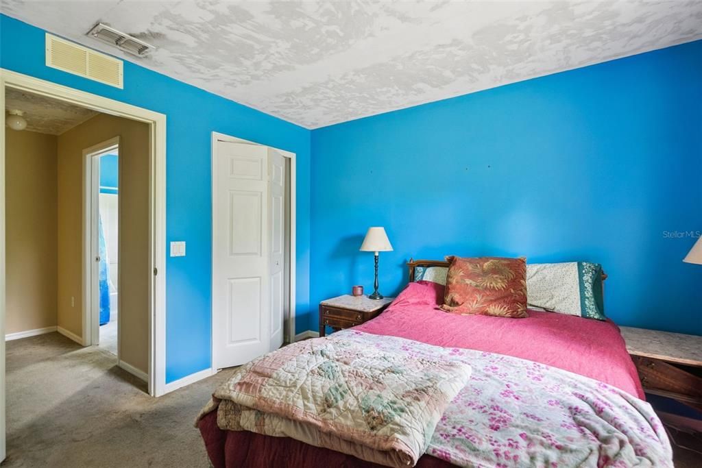 For Sale: $320,000 (3 beds, 2 baths, 1340 Square Feet)