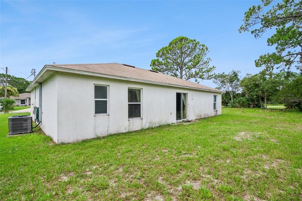For Sale: $320,000 (3 beds, 2 baths, 1340 Square Feet)