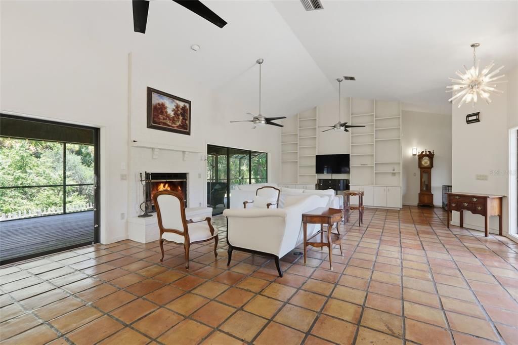 En Venta: $850,000 (3 camas, 2 baños, 2297 Pies cuadrados)