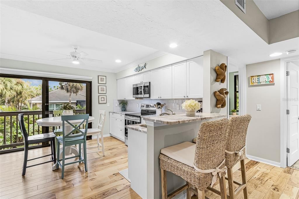 En Venta: $799,900 (2 camas, 2 baños, 1352 Pies cuadrados)