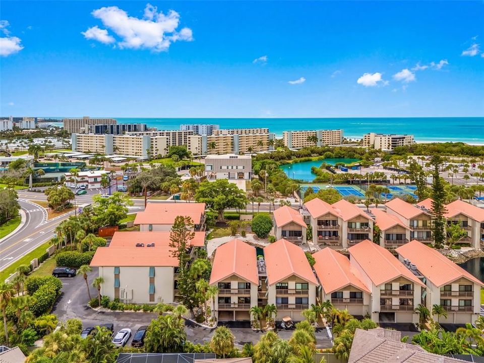 En Venta: $799,900 (2 camas, 2 baños, 1352 Pies cuadrados)