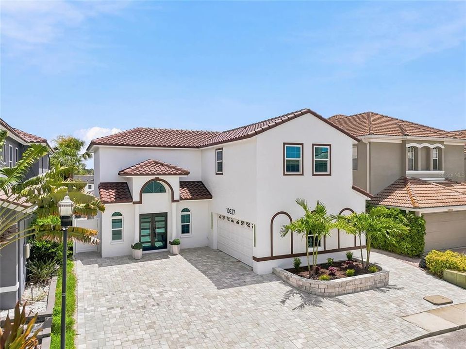 En Venta: $1,679,000 (3 camas, 3 baños, 2499 Pies cuadrados)
