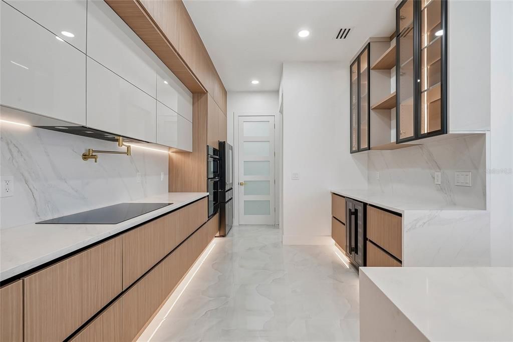 En Venta: $1,679,000 (3 camas, 3 baños, 2499 Pies cuadrados)