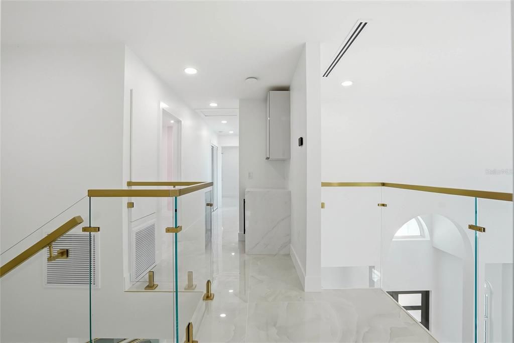 En Venta: $1,679,000 (3 camas, 3 baños, 2499 Pies cuadrados)