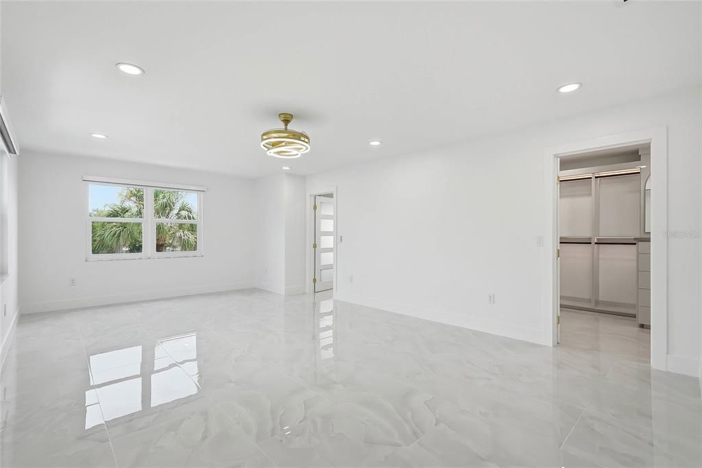 En Venta: $1,679,000 (3 camas, 3 baños, 2499 Pies cuadrados)