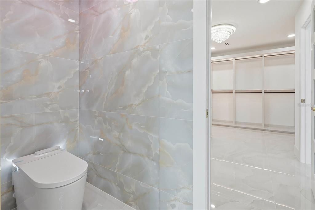 En Venta: $1,679,000 (3 camas, 3 baños, 2499 Pies cuadrados)
