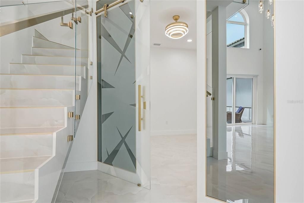 En Venta: $1,679,000 (3 camas, 3 baños, 2499 Pies cuadrados)