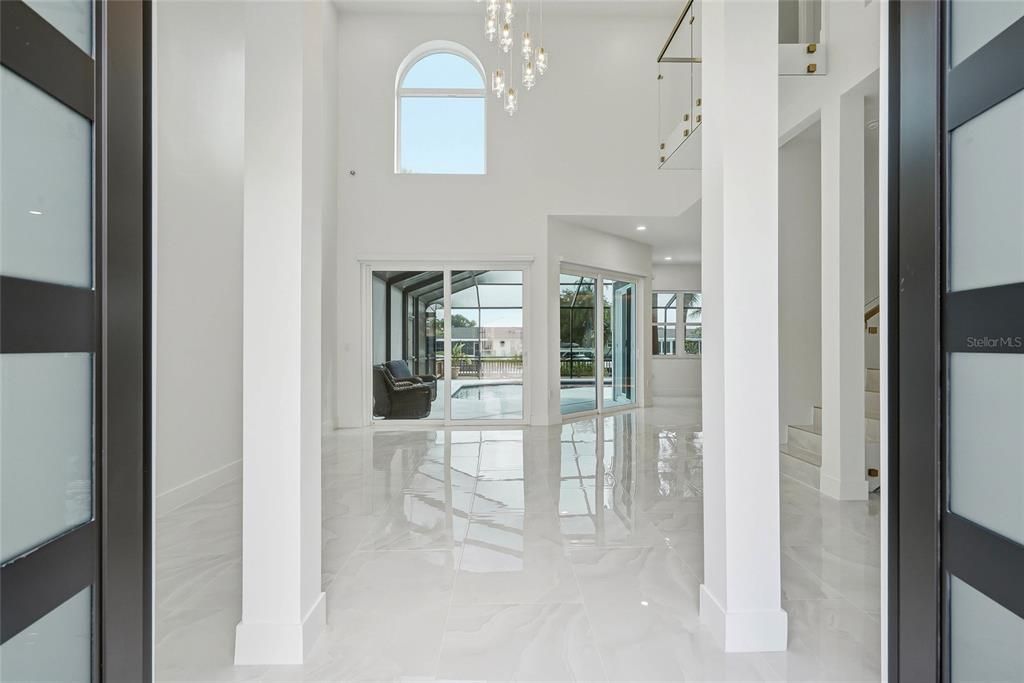 En Venta: $1,679,000 (3 camas, 3 baños, 2499 Pies cuadrados)