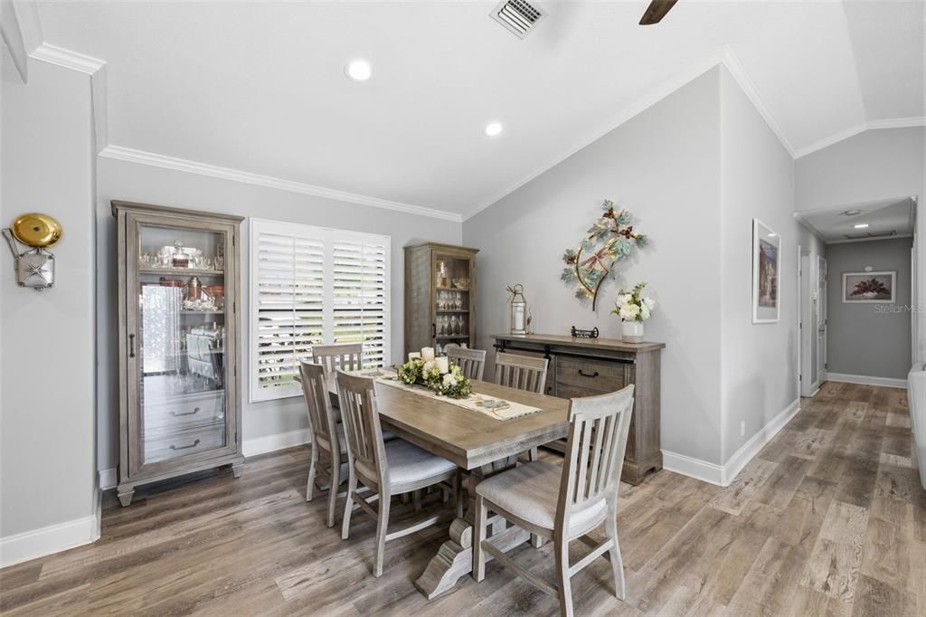 En Venta: $968,000 (4 camas, 3 baños, 3172 Pies cuadrados)