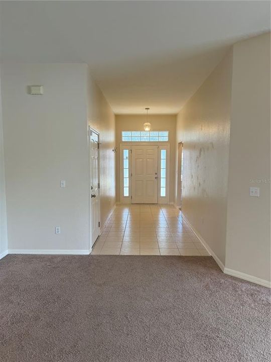 Activo con contrato: $250,000 (3 camas, 2 baños, 1686 Pies cuadrados)