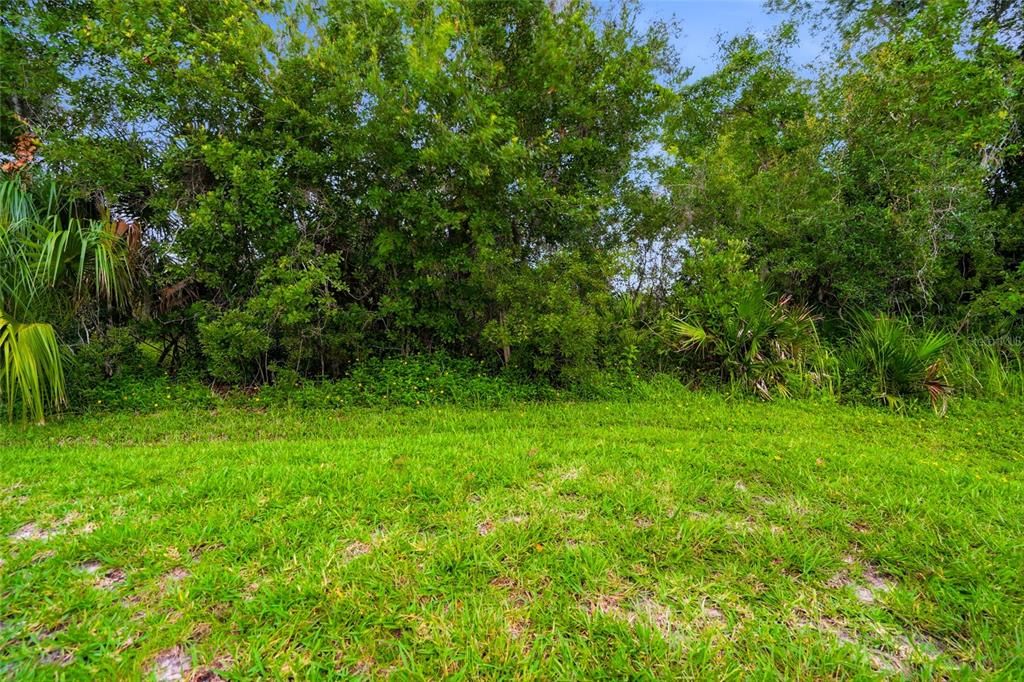 На продажу: $235,000 (2 спален, 2 ванн, 1296 Квадратных фут)