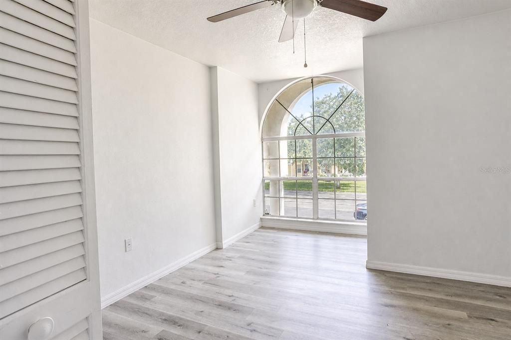 En Venta: $239,900 (2 camas, 2 baños, 1112 Pies cuadrados)