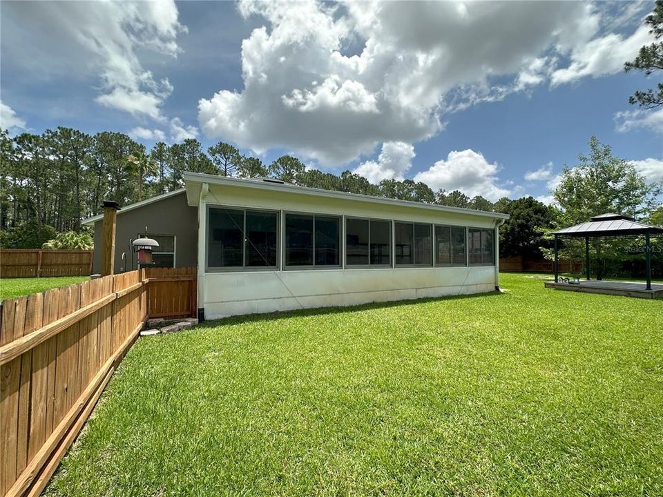 En Venta: $359,900 (4 camas, 2 baños, 2072 Pies cuadrados)