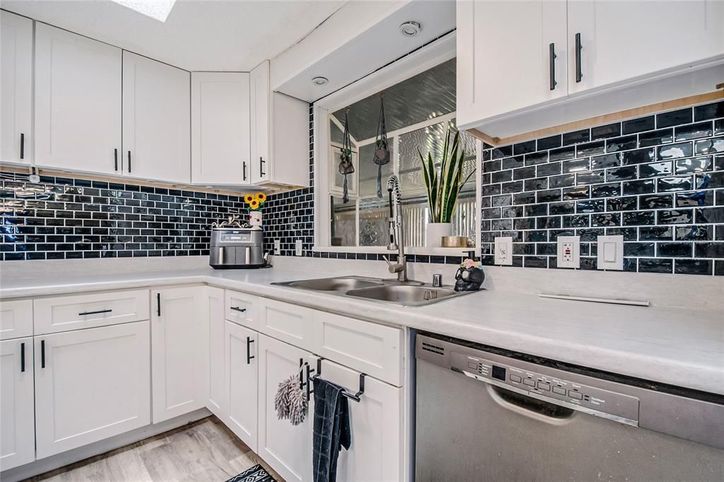 На продажу: $179,000 (3 спален, 2 ванн, 1507 Квадратных фут)