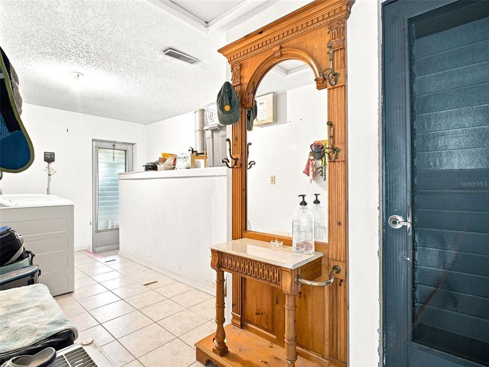 For Sale: $498,500 (3 beds, 2 baths, 1848 Square Feet)