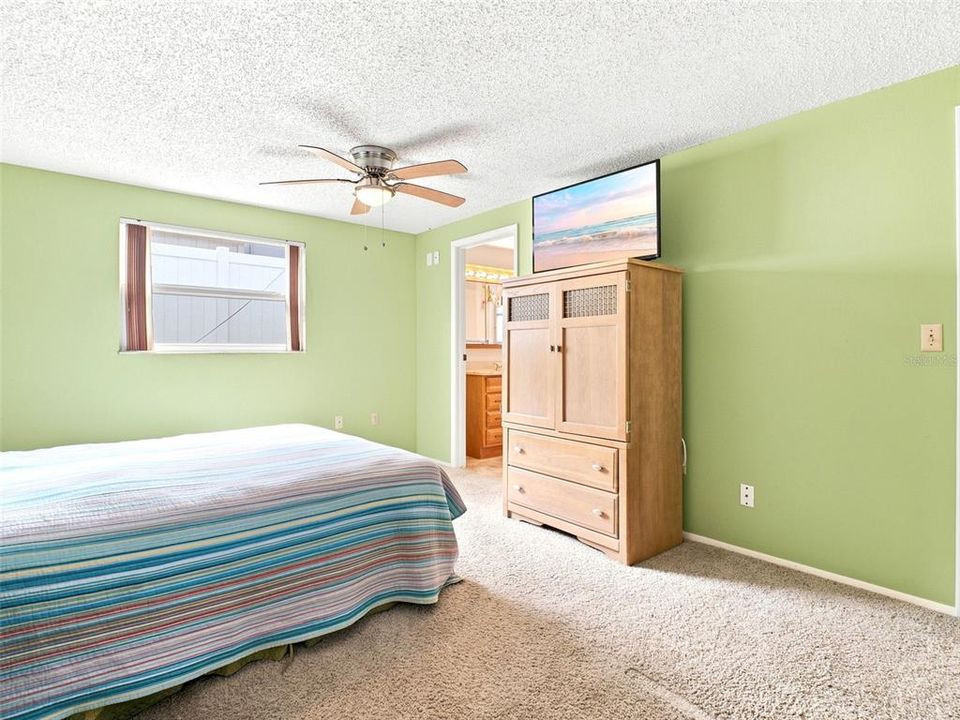 For Sale: $498,500 (3 beds, 2 baths, 1848 Square Feet)