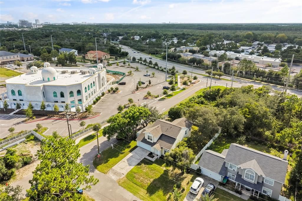 В аренду: $3,800 (3 спален, 2 ванн, 2013 Квадратных фут)